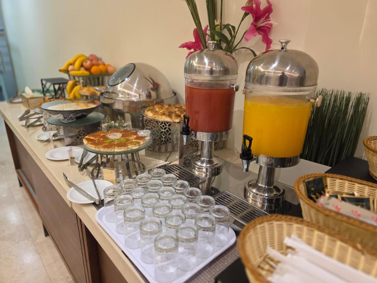 Golden Elite Hotel Ал Хубар Екстериор снимка